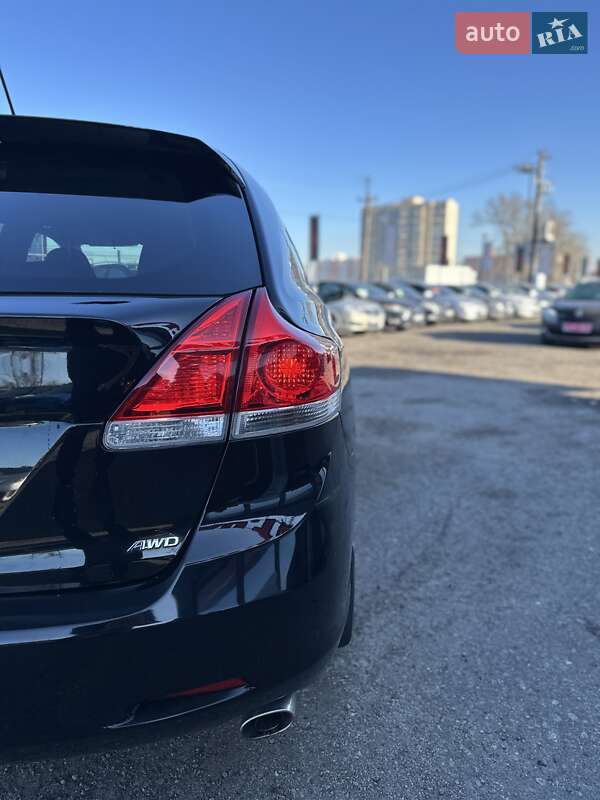 Внедорожник / Кроссовер Toyota Venza 2011 в Белогородке