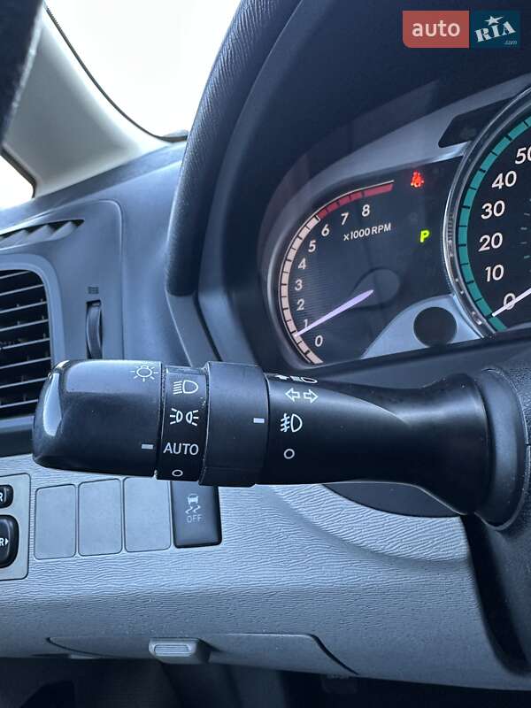 Внедорожник / Кроссовер Toyota Venza 2011 в Белогородке