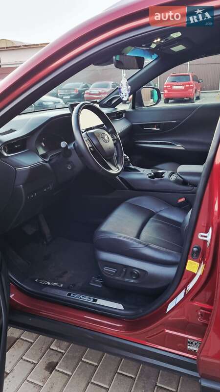 Внедорожник / Кроссовер Toyota Venza 2020 в Черкассах