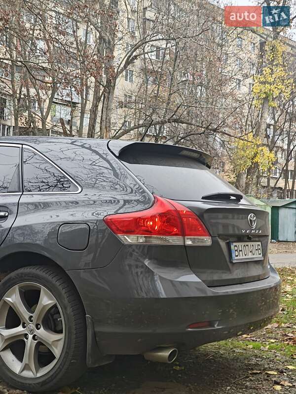 Внедорожник / Кроссовер Toyota Venza 2010 в Одессе