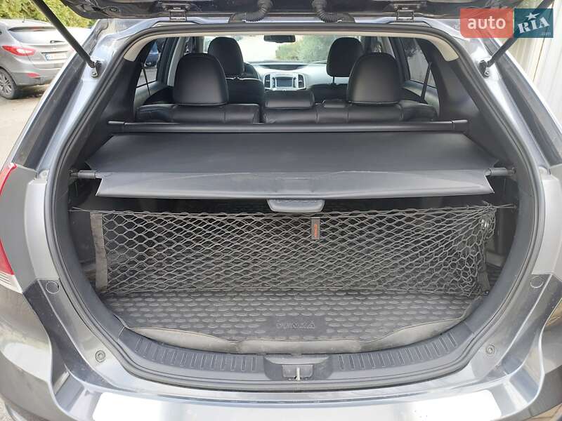 Внедорожник / Кроссовер Toyota Venza 2013 в Петропавловской Борщаговке