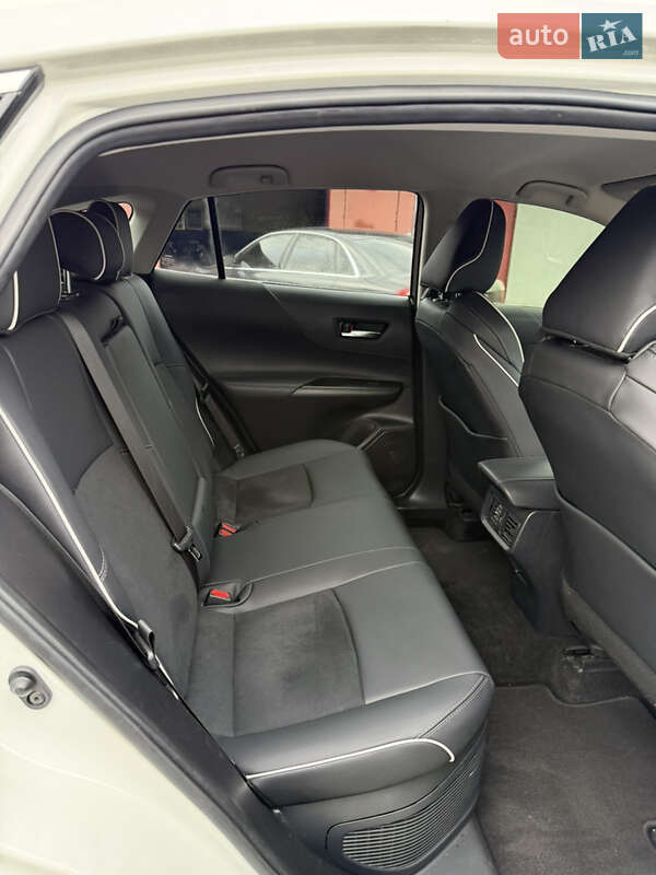 Внедорожник / Кроссовер Toyota Venza 2021 в Калиновке