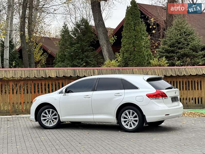 Внедорожник / Кроссовер Toyota Venza 2012 в Краматорске