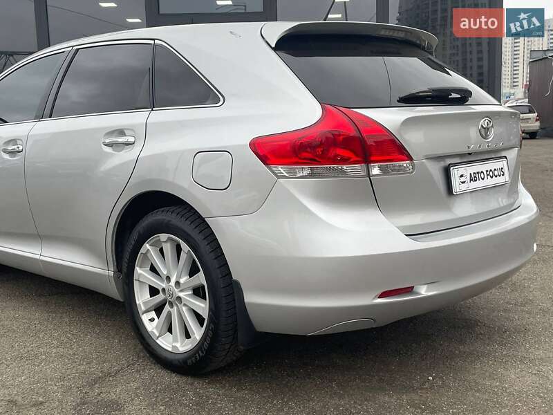 Внедорожник / Кроссовер Toyota Venza 2011 в Киеве