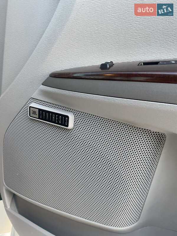 Позашляховик / Кросовер Toyota Venza 2011 в Краснограді