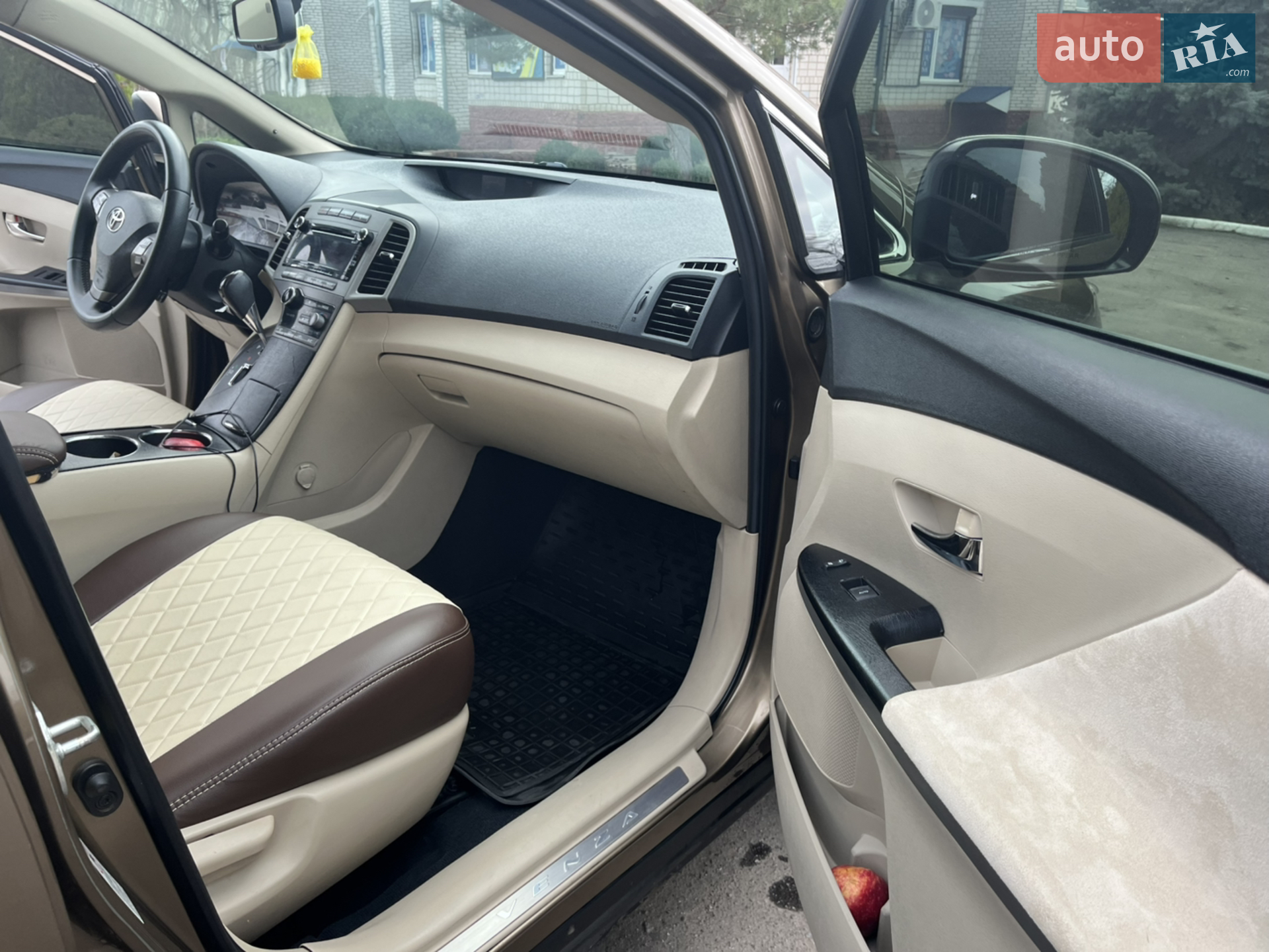 2011 Toyota Venza - мініатюра 40