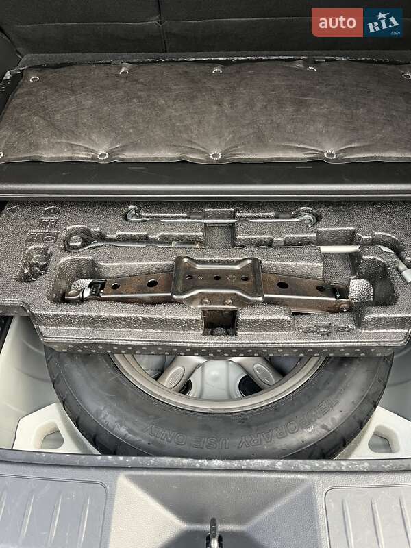 Позашляховик / Кросовер Toyota Venza 2021 в Києві