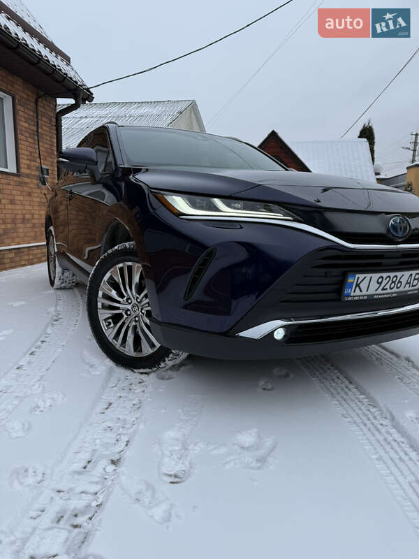 Позашляховик / Кросовер Toyota Venza 2021 в Фастові