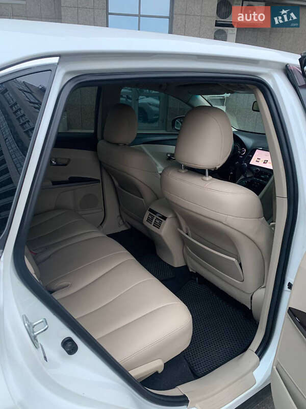 Внедорожник / Кроссовер Toyota Venza 2011 в Киеве