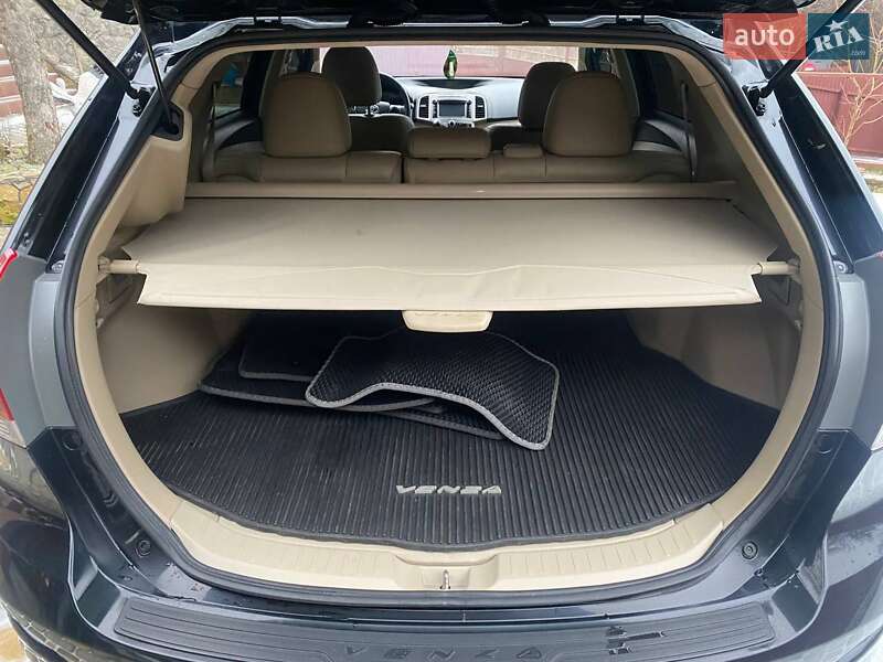 Позашляховик / Кросовер Toyota Venza 2013 в Вінниці