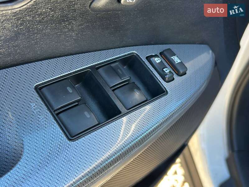 Внедорожник / Кроссовер Toyota Venza 2013 в Одессе фото 12 Внедорожник / Кроссовер Toyota Venza 2013 в Одессе