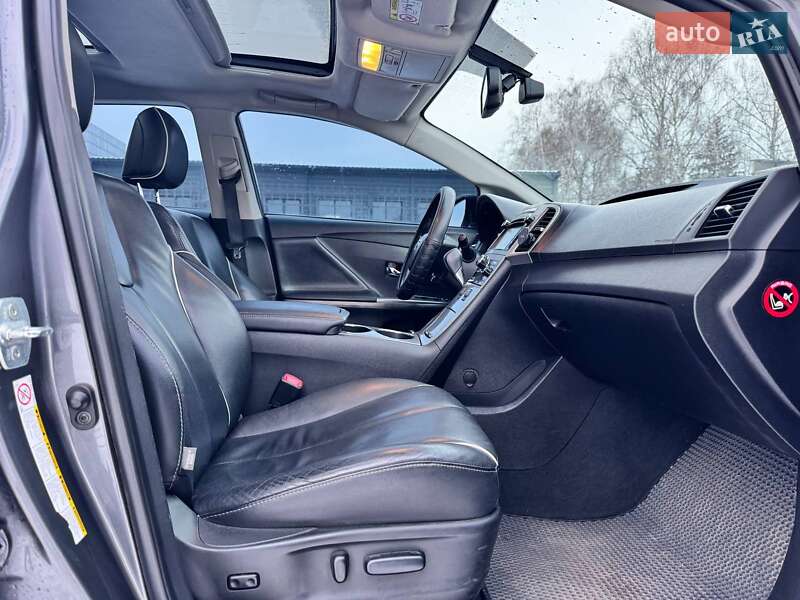 Внедорожник / Кроссовер Toyota Venza 2013 в Сумах