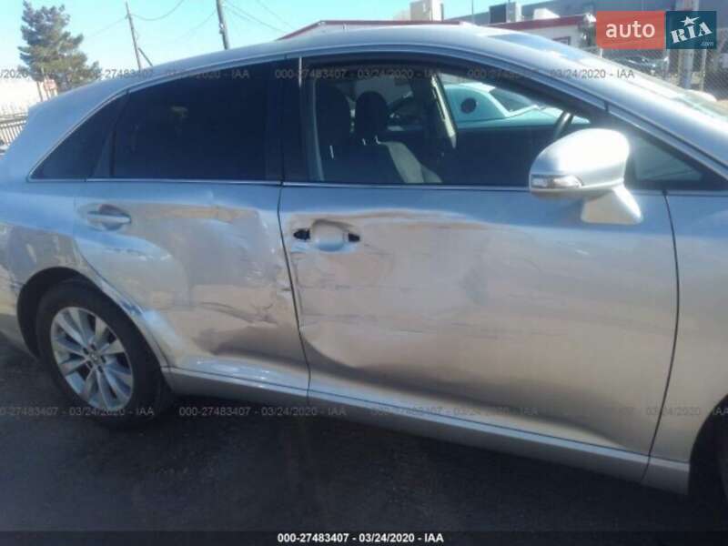 Внедорожник / Кроссовер Toyota Venza 2013 в Калиновке