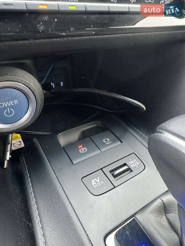 Внедорожник / Кроссовер Toyota Venza 2020 в Каневе