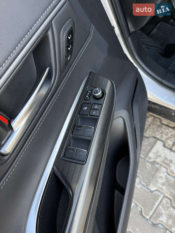 Внедорожник / Кроссовер Toyota Venza 2021 в Фастове