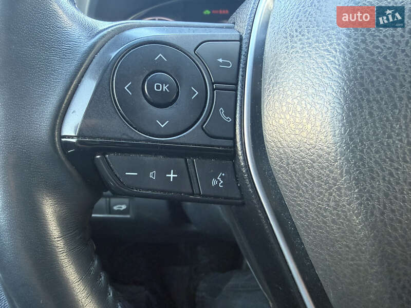 Внедорожник / Кроссовер Toyota Venza 2021 в Фастове