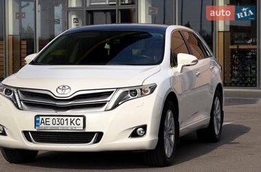 Позашляховик / Кросовер Toyota Venza 2014 в Дніпрі