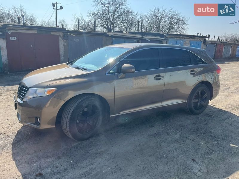 Внедорожник / Кроссовер Toyota Venza 2011 в Ладыжине