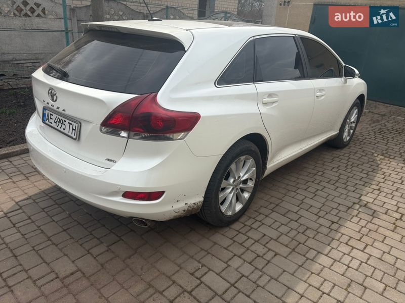 Внедорожник / Кроссовер Toyota Venza 2013 в Днепре