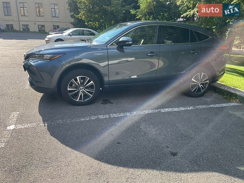Внедорожник / Кроссовер Toyota Venza 2021 в Киеве