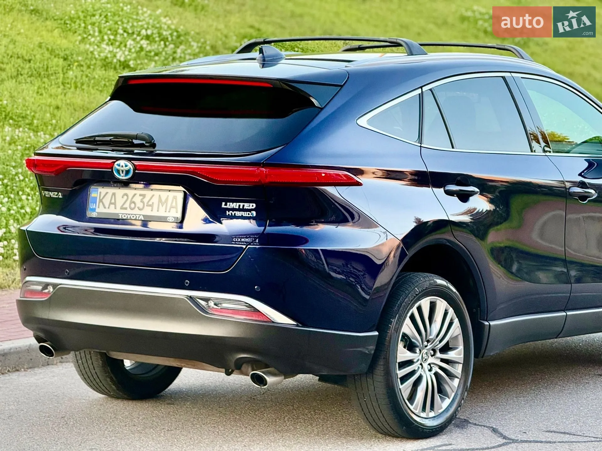 2021 Toyota Venza - мініатюра 2