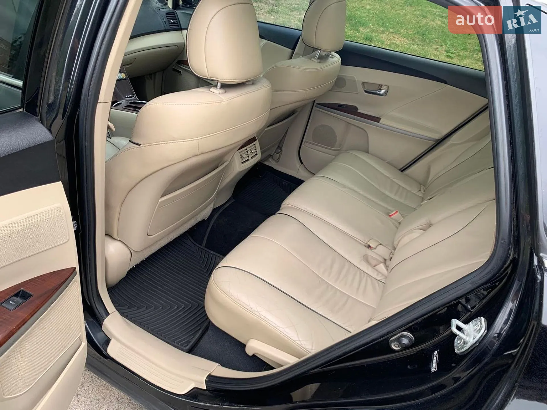 2010 Toyota Venza - мініатюра 12