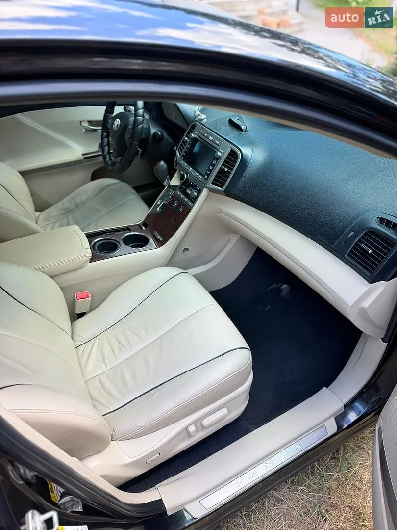 2010 Toyota Venza - мініатюра 11