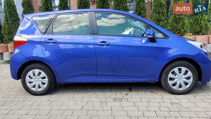 Мікровен Toyota Verso-S 2013 в Львові