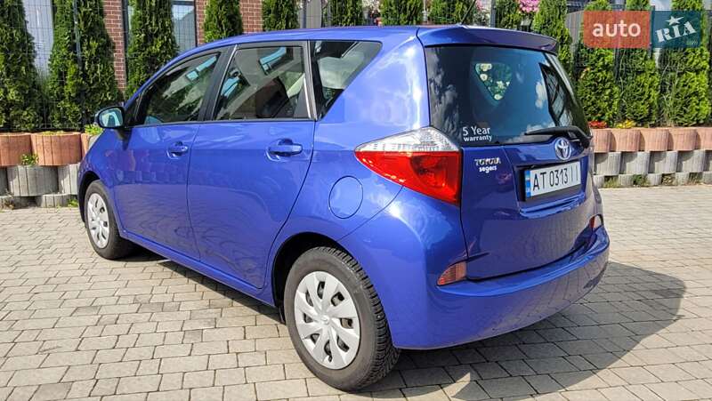 Мікровен Toyota Verso-S 2013 в Львові
