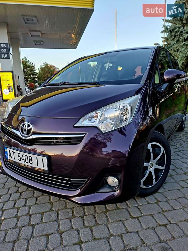 Микровэн Toyota Verso-S 2014 в Ивано-Франковске