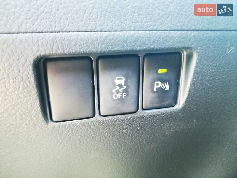 Мінівен Toyota Verso 2014 в Одесі