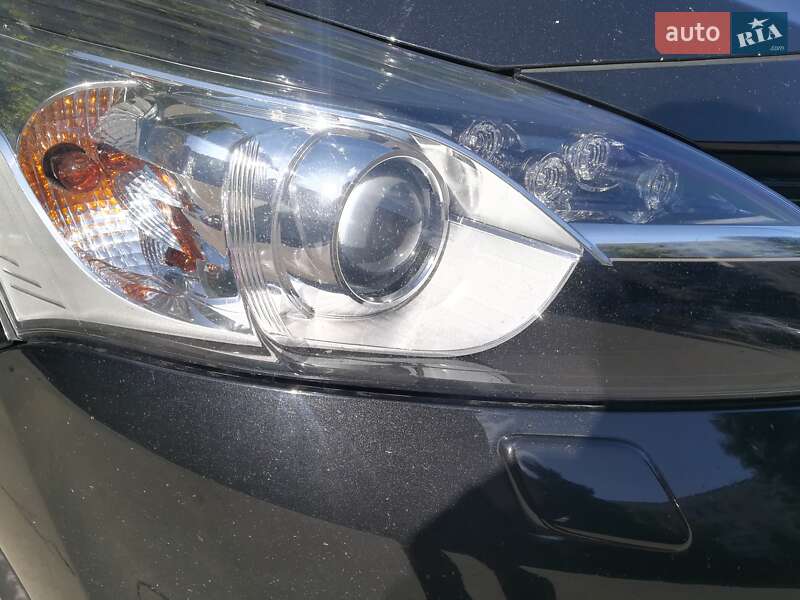 Мінівен Toyota Verso 2014 в Одесі