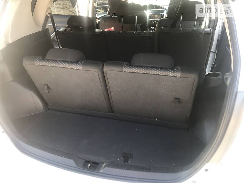 Мінівен Toyota Verso 2013 в Хмельницькому фото 34 Мінівен Toyota Verso 2013 в Хмельницькому