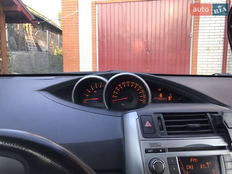 Минивэн Toyota Verso 2010 в Тернополе