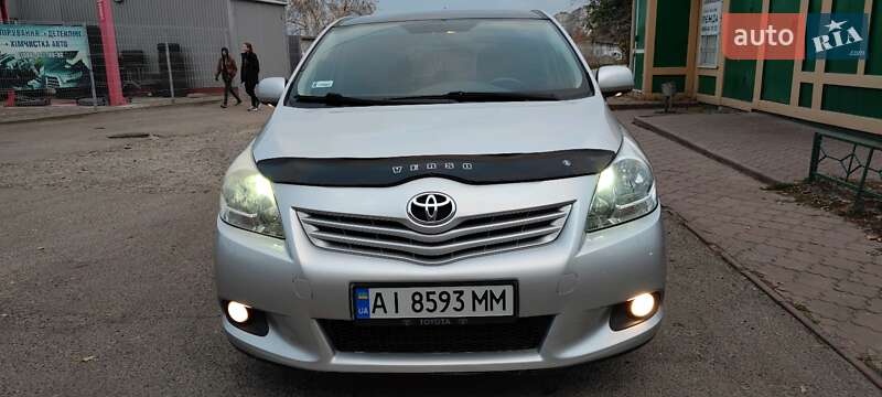Хетчбек Toyota Verso 2010 в Білій Церкві
