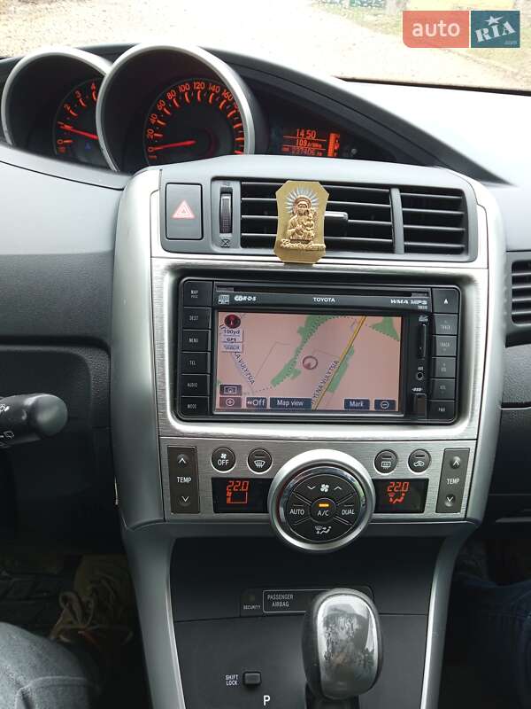 Минивэн Toyota Verso 2011 в Тернополе