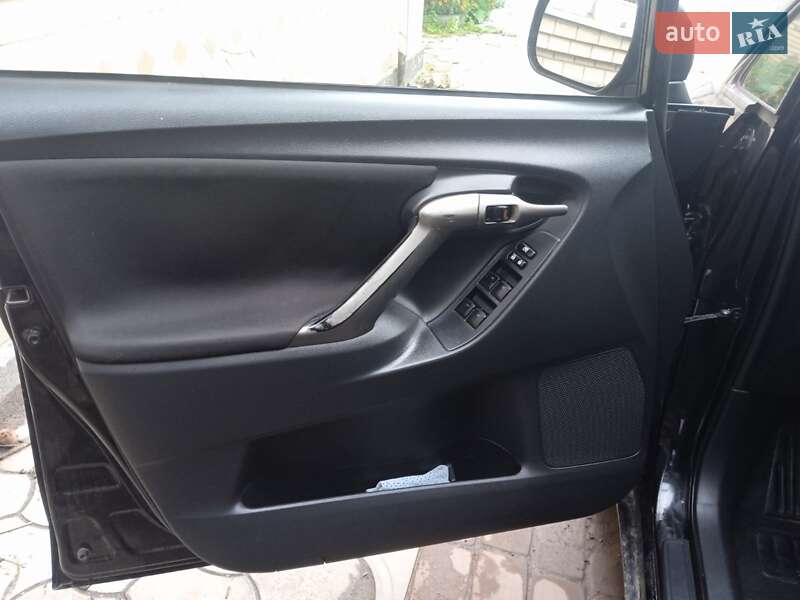 Минивэн Toyota Verso 2010 в Шепетовке