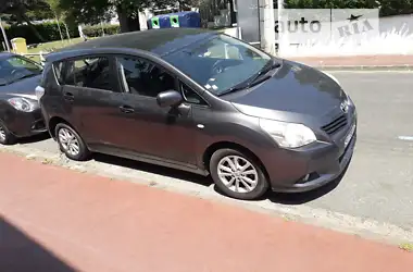 Toyota Verso 2011