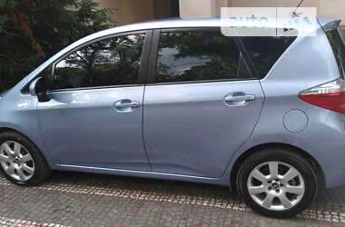 Toyota Verso 2011