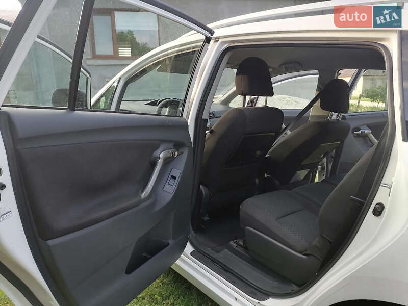 Минивэн Toyota Verso 2010 в Вишневце фото 6 Минивэн Toyota Verso 2010 в Вишневце