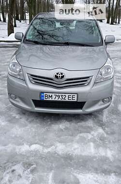 Toyota Verso 2011