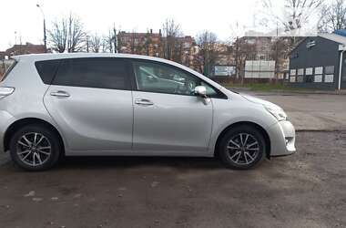 Toyota Verso 2013