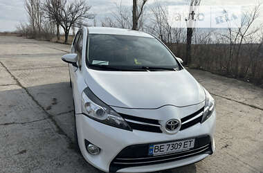 Хэтчбек Toyota Verso 2013 в Южноукраинске