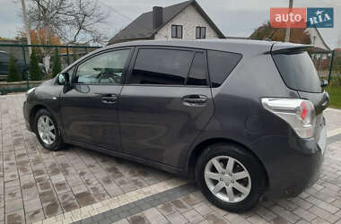 Toyota Verso 2010