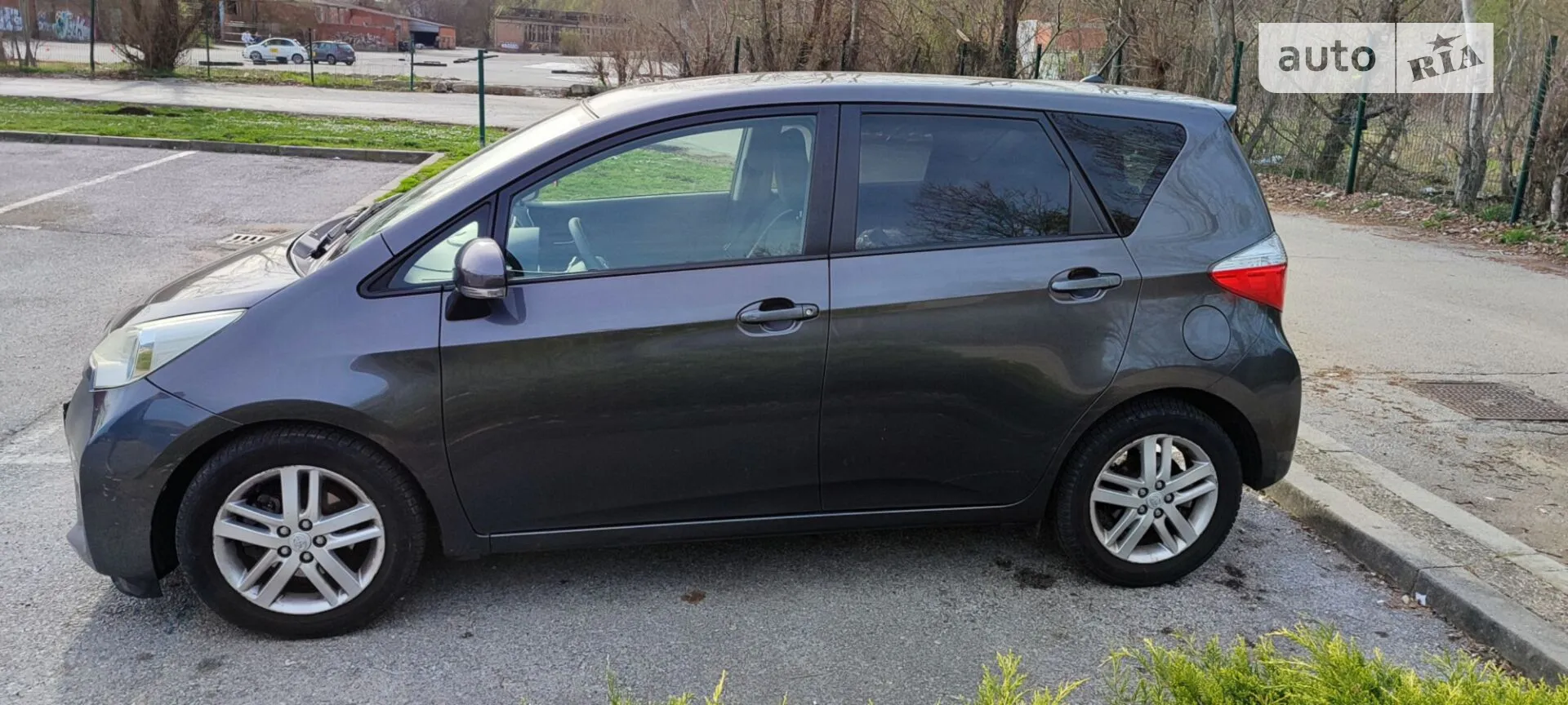 2011 Toyota Verso - мініатюра 15