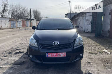 Минивэн Toyota Verso 2010 в Чернигове