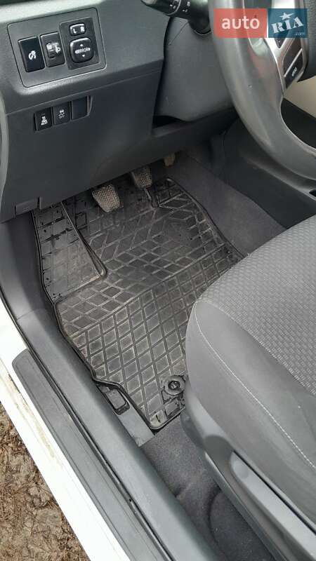 Минивэн Toyota Verso 2014 в Житомире