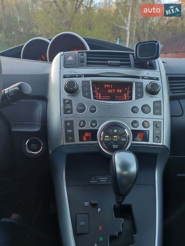 Минивэн Toyota Verso 2010 в Киеве
