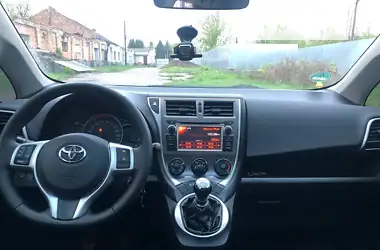 Toyota Verso 2011