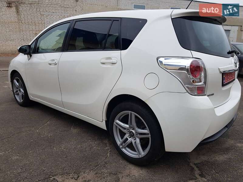Минивэн Toyota Verso 2014 в Черкассах